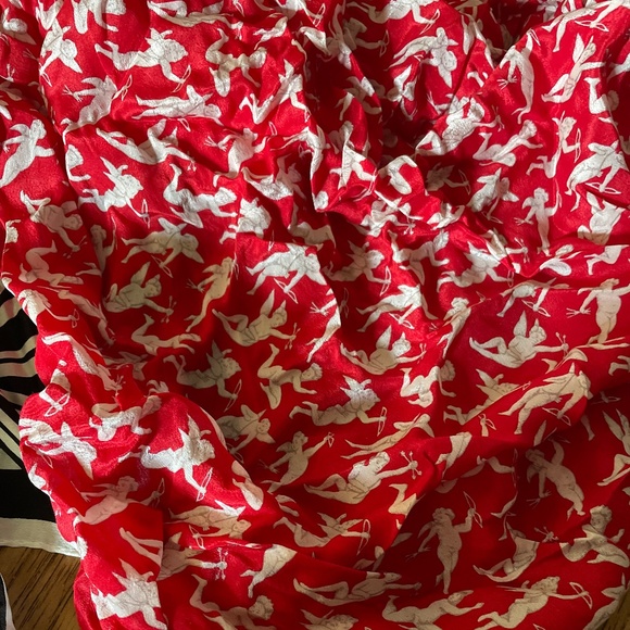 LOT of 5 scarves 4 are 100% Silk ,1 is Poly & 1 NWT Anne Klein, Vera, Echo, etc - Picture 7 of 8